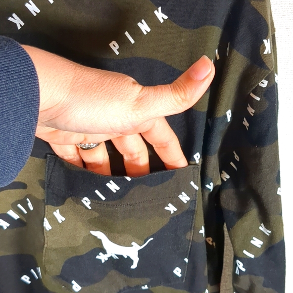 Victoria Secret PINK Camo Long Sleeve T Shirt W/ Pocket Size Small EUC - Picture 2 of 11
